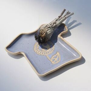 NWT Urban Outfitters Flower Child Ashtray